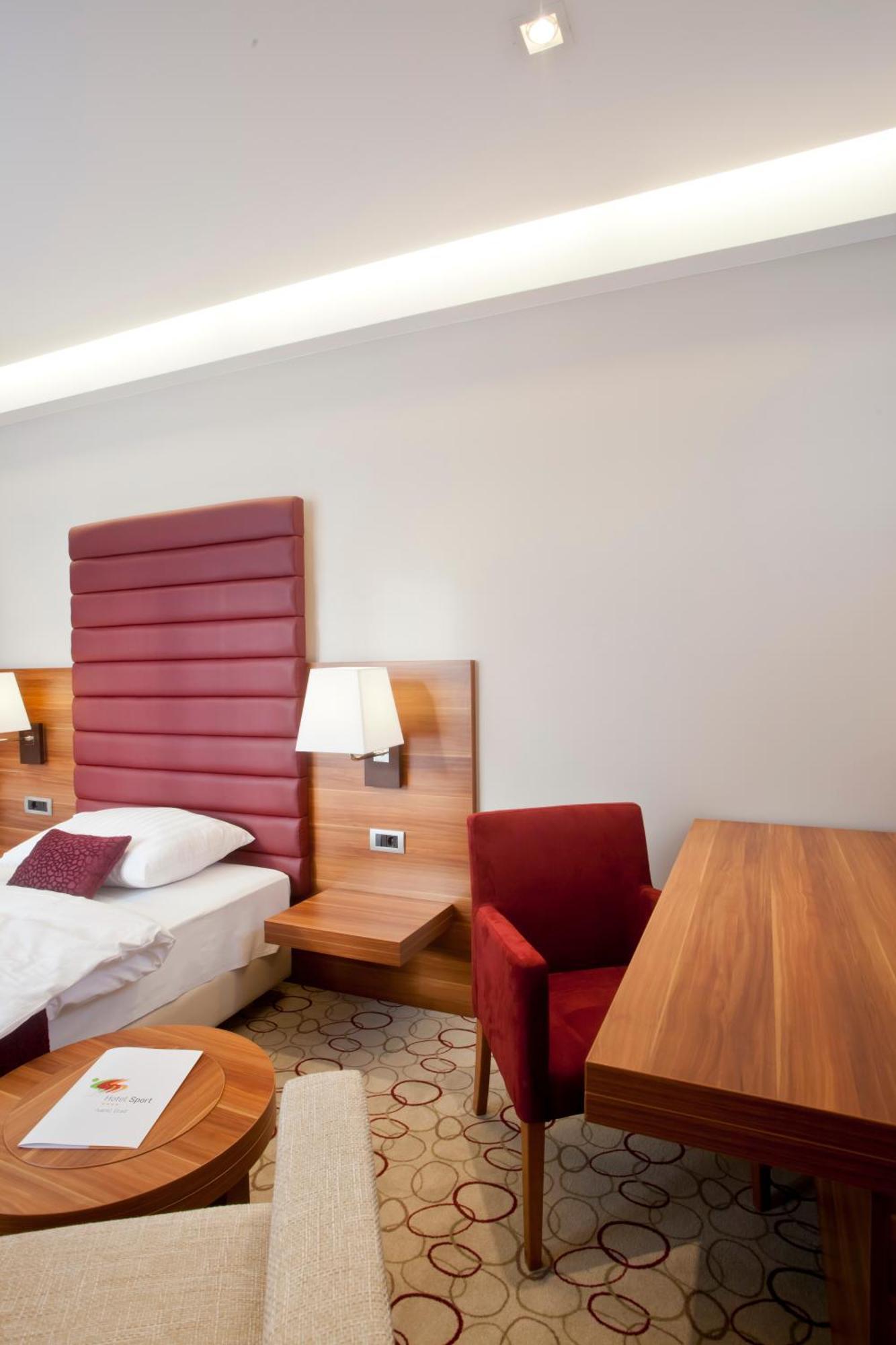 Hotel Sport Ivanić-Grad Eksteriør billede