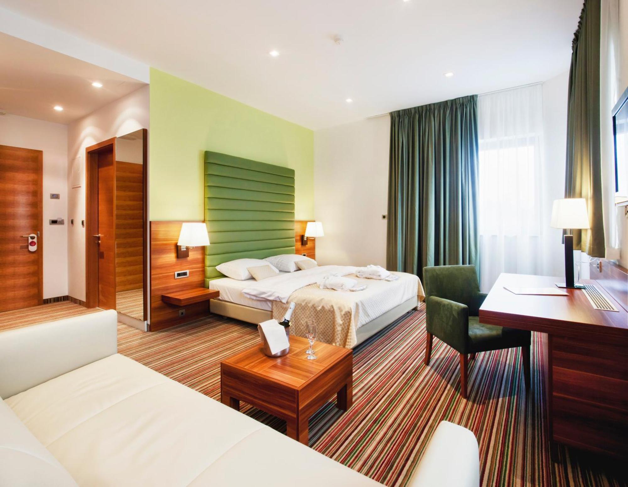 Hotel Sport Ivanić-Grad Eksteriør billede